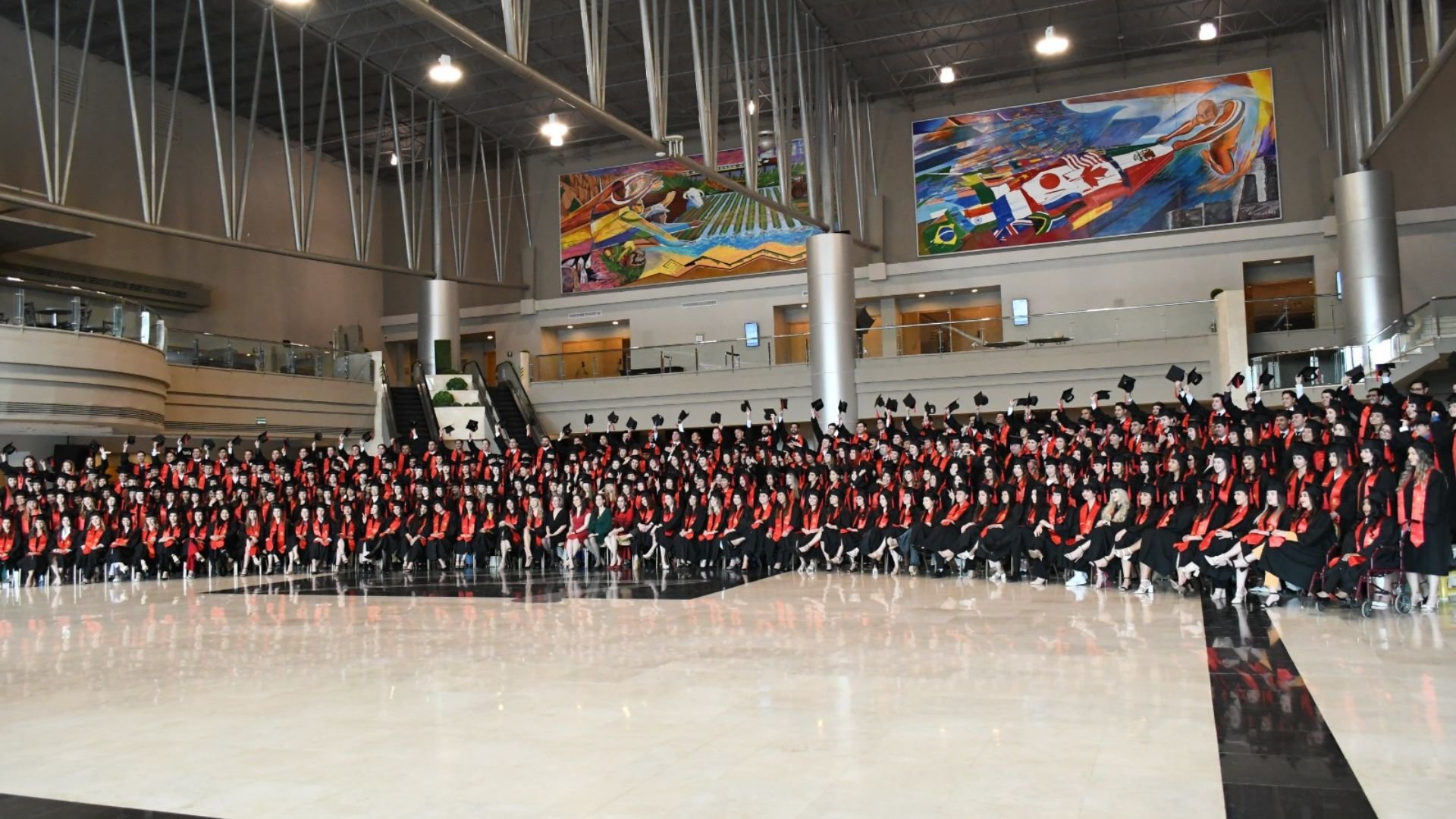 Finalizan sus estudios 437 alumnos de licenciatura de la Facultad de ...