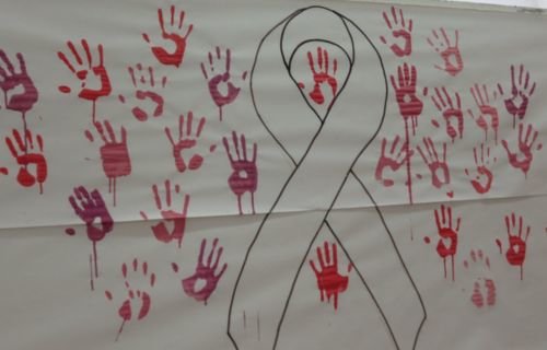Conmemora UACH Lucha contra el Cáncer de Mama con actividades de concientización