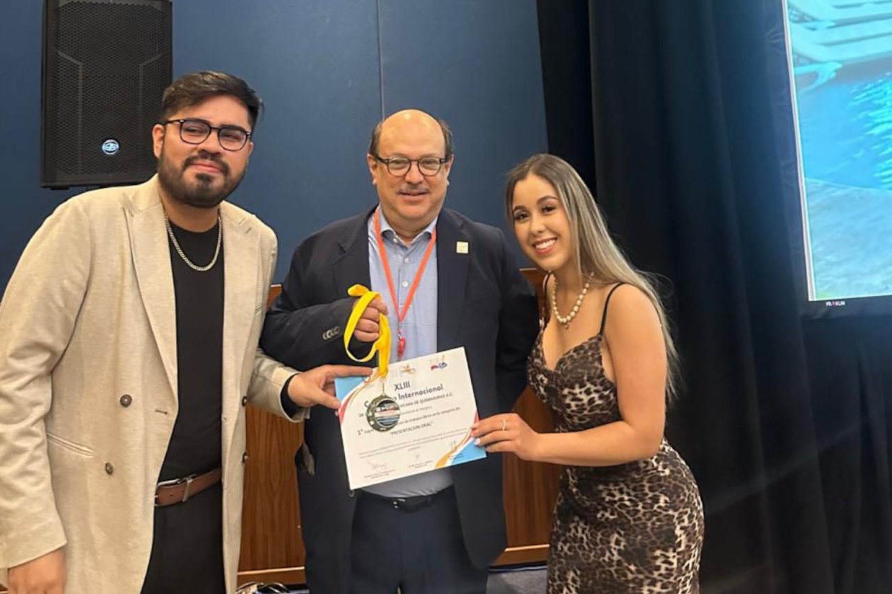 Obtiene la UACH primer lugar en el XLIII Congreso Internacional de la Asociación Mexicana de Quemaduras 