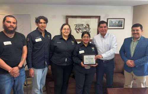 Estudiantes del Club EDUCOE de la FZyE-UACH reciben reconocimiento de Responsabilidad Medioambiental 2025 