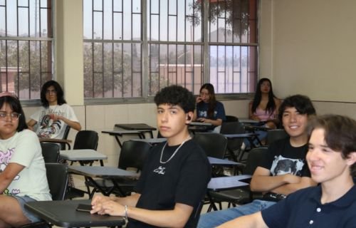 Facultad de Ciencias Políticas y Sociales de la UACH da la bienvenida a estudiantes de nuevo ingreso con curso de inducción