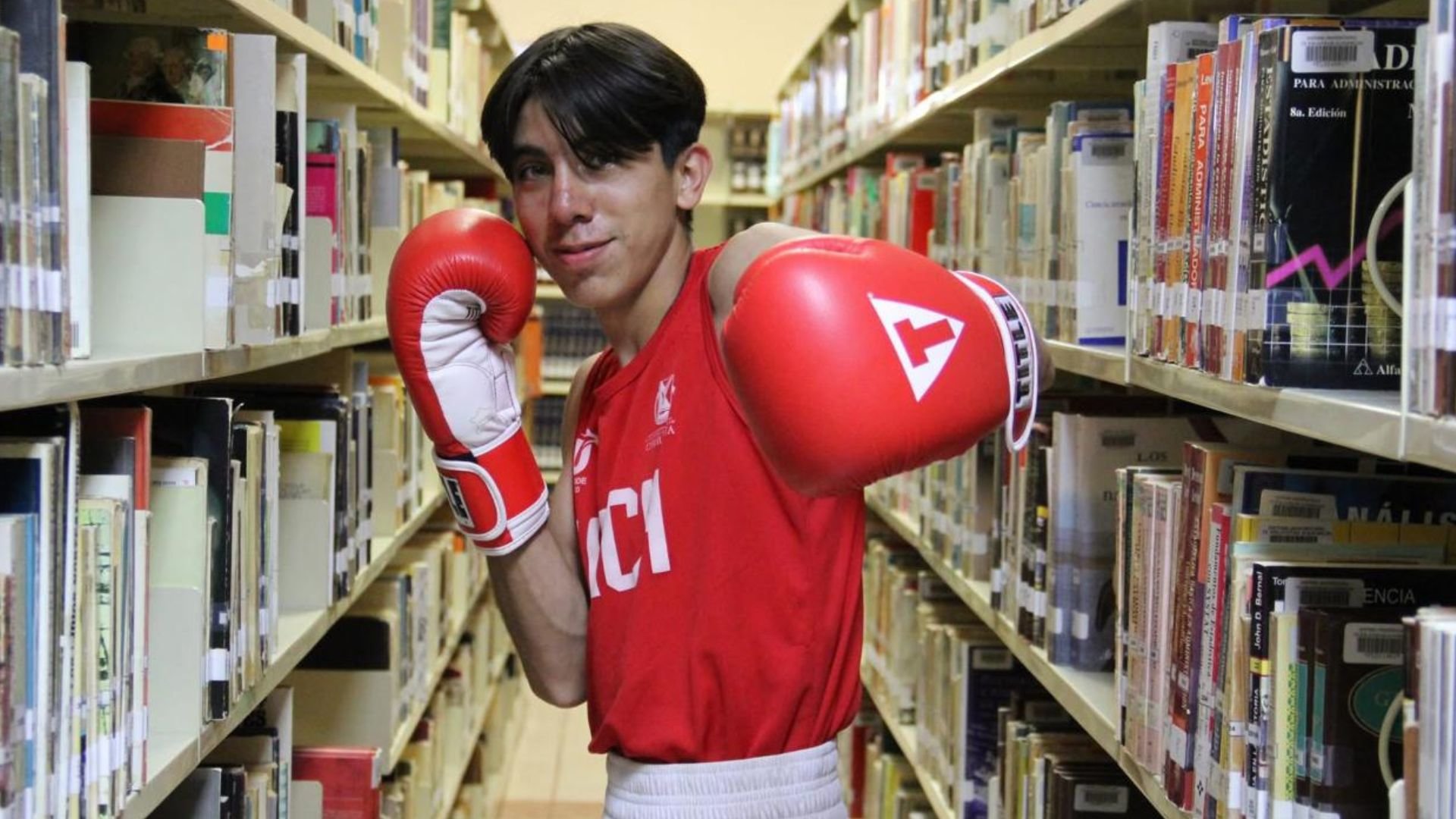Adrián_Ali1920.jpg