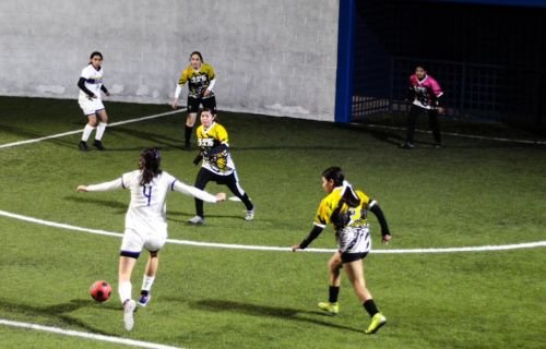 Triunfo de Adelitas UACh las coloca en las semifinales