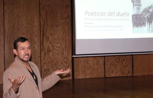Realiza UACH conferencia