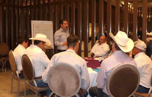 Realiza FZyE-UACH Foro de Empleadores 2026
