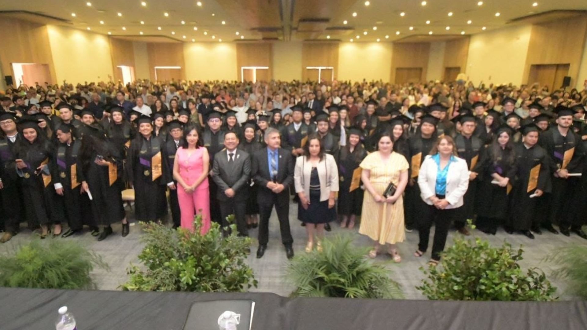 FCQ1920.jpg