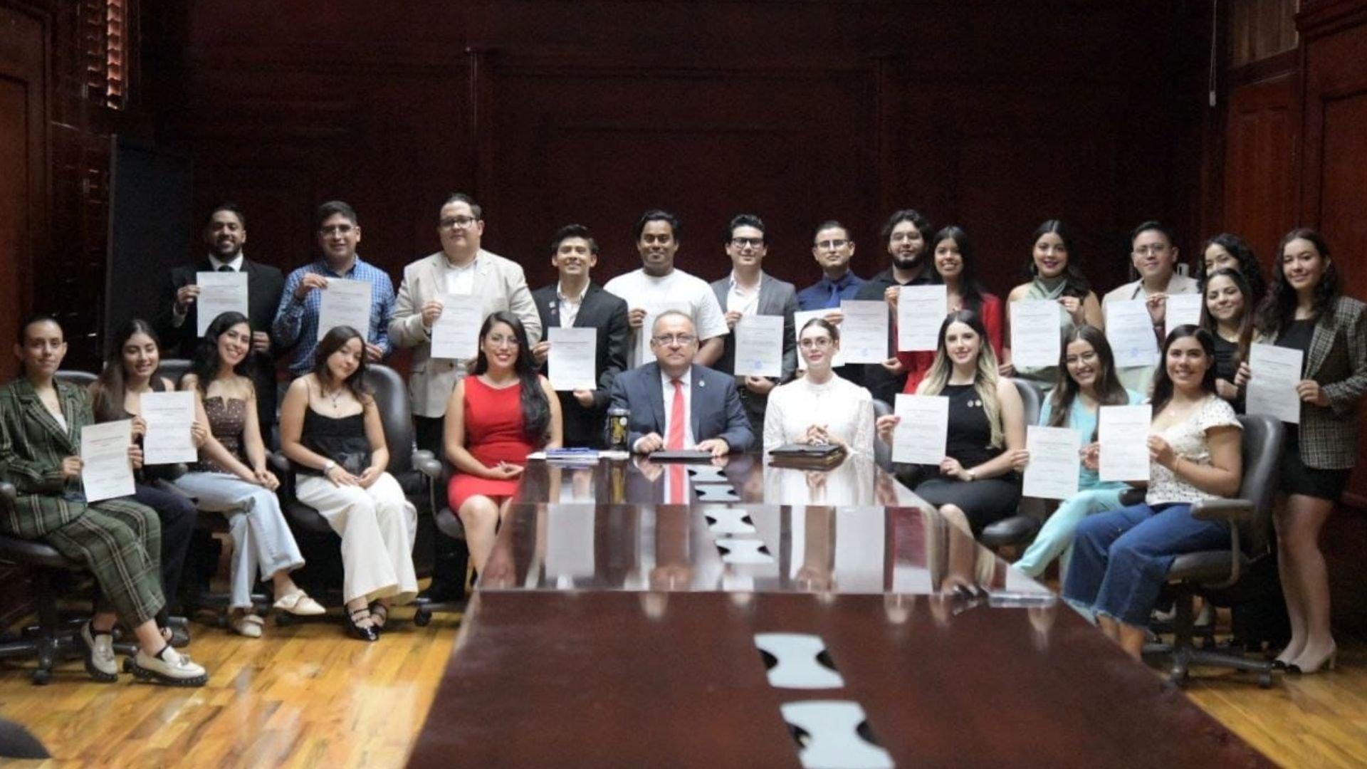 consejeros1920.jpg