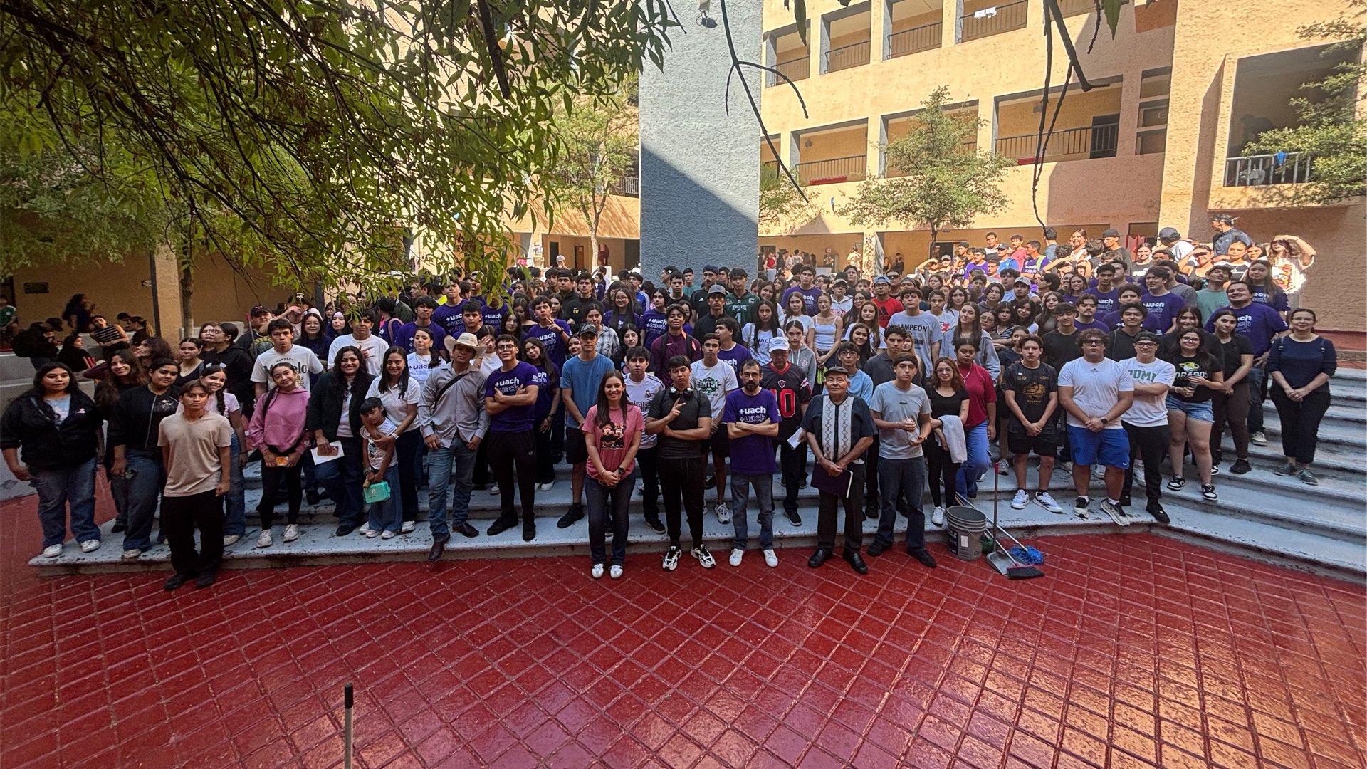 1920x1080_un_dia_por_tu_facultad.jpg